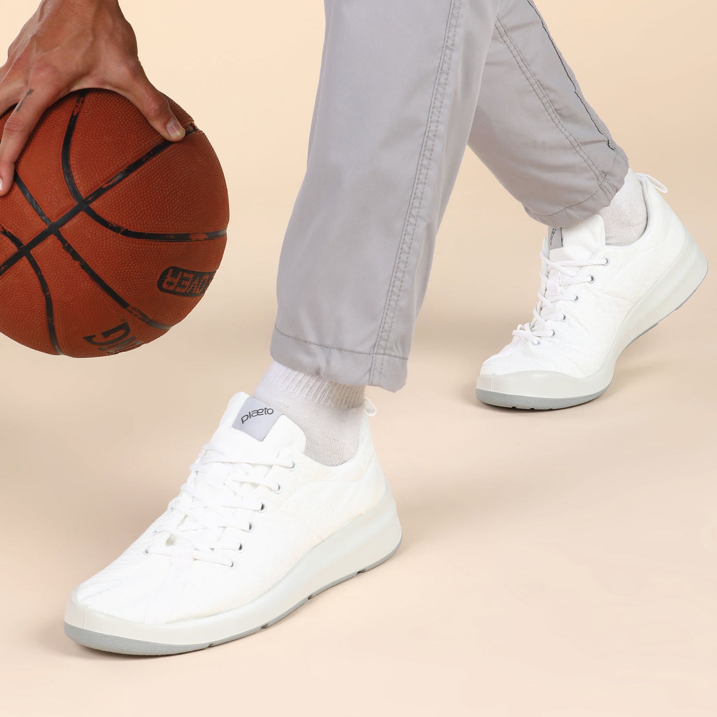 Men's Versatile Sneakers - White